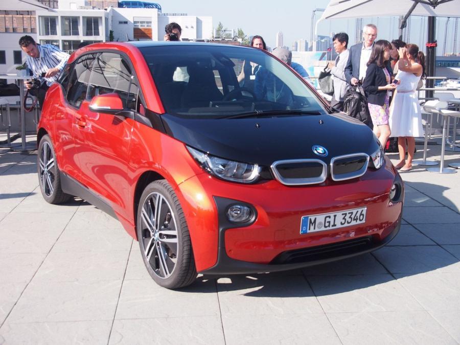  BMW i3 2014 года  (фото 108 из 240)